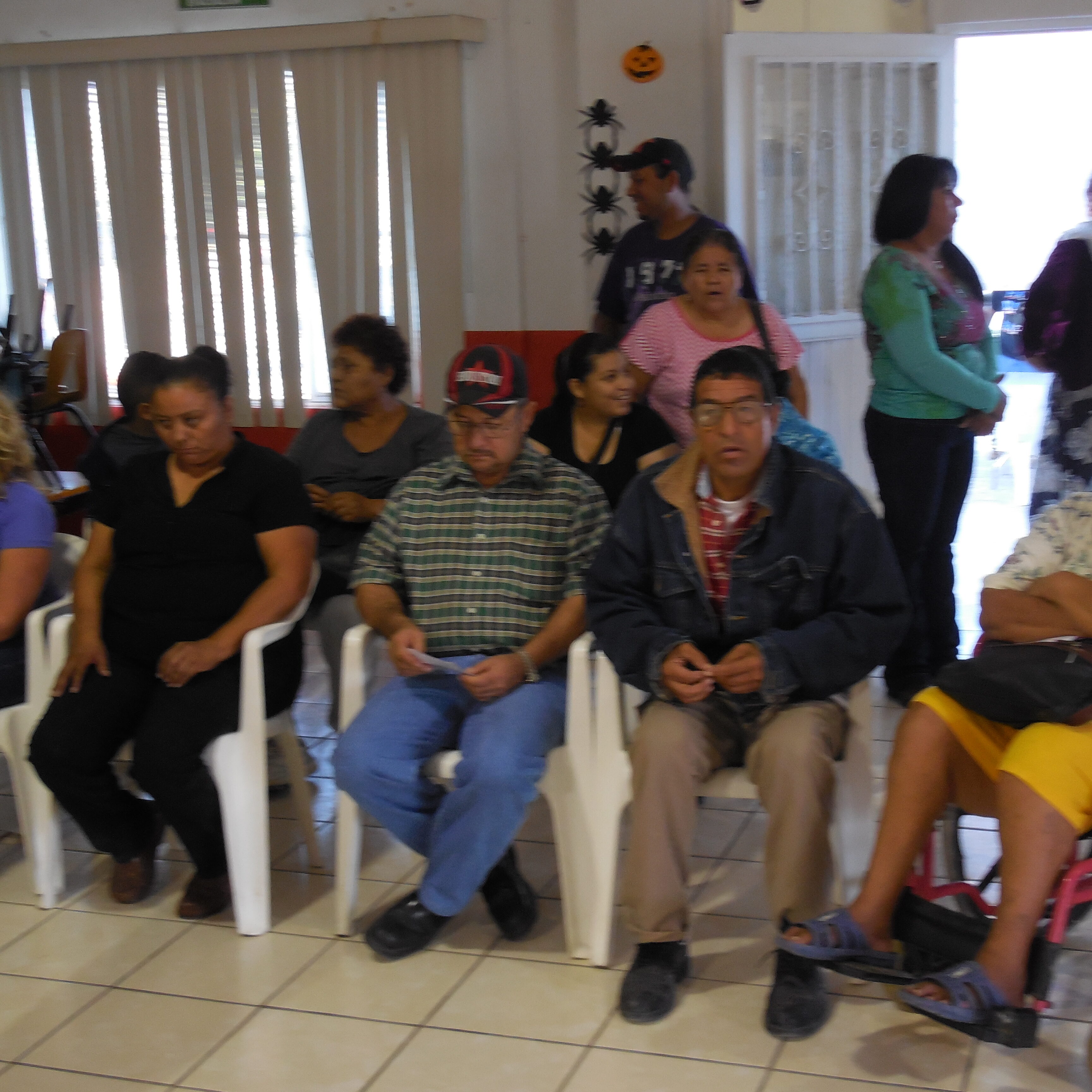 Acuña 2014 - Clinic Waiting Room