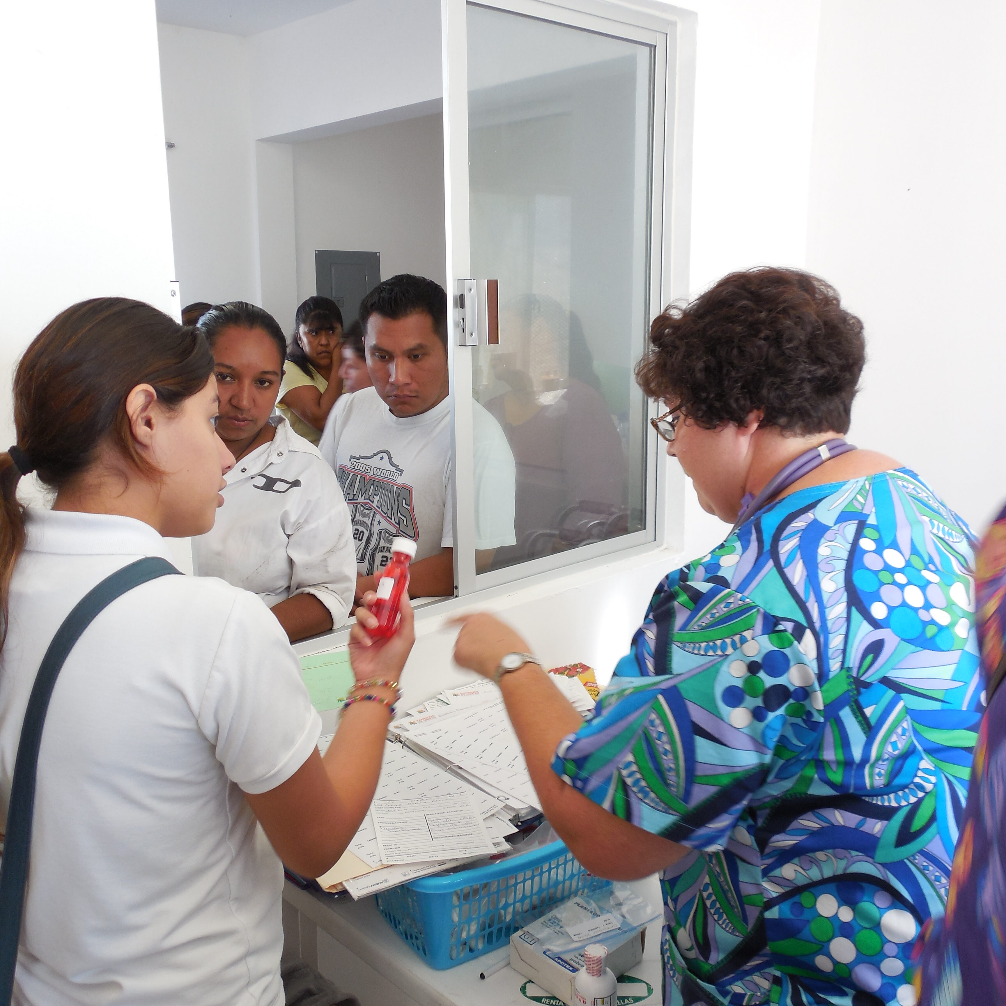 Acuna 2014 Pharmacy - dispensing medications 